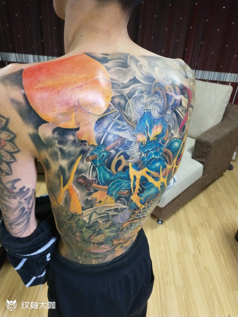 满背雷神承载者真是太瘦了