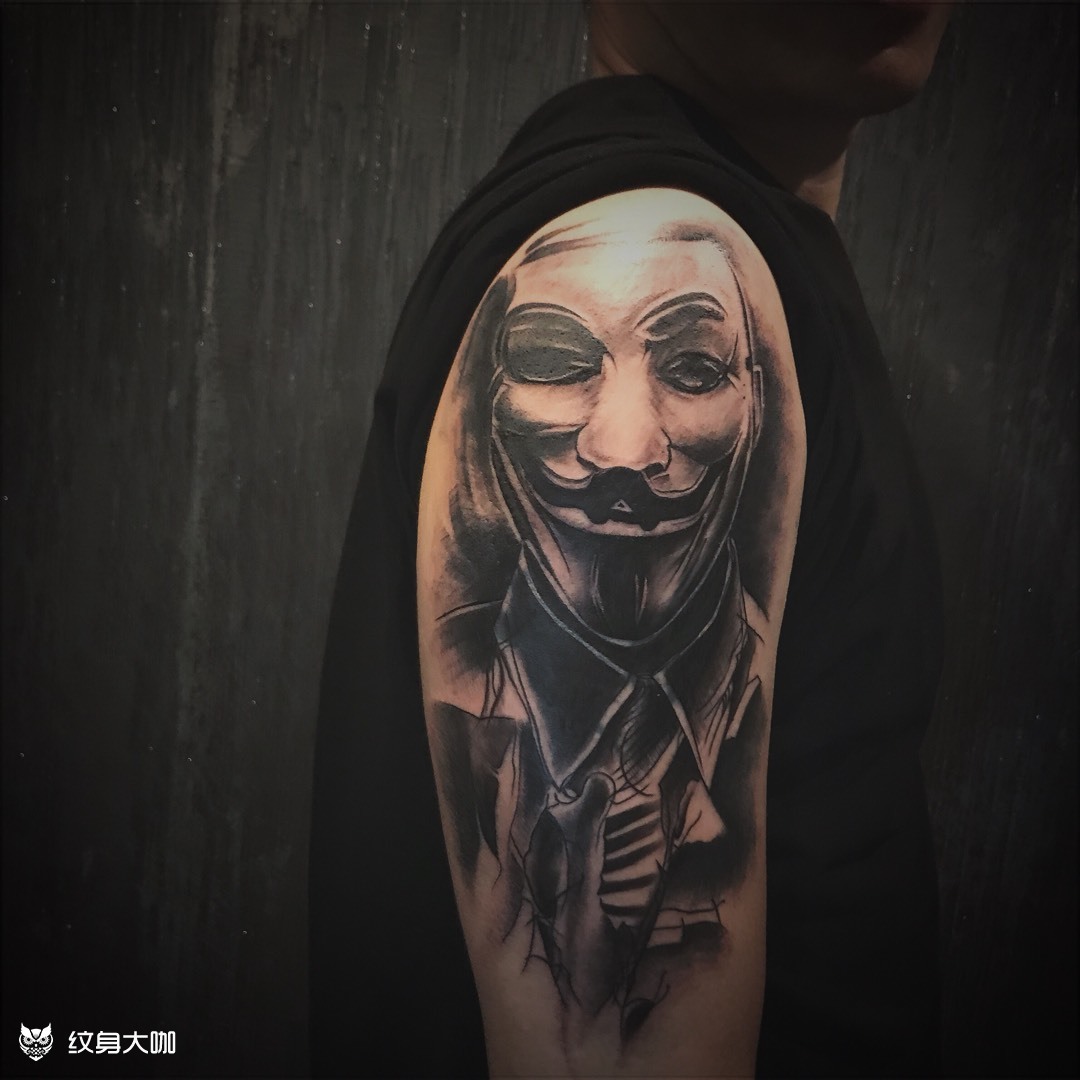 大臂遮盖_纹身图案手稿图片_董一龙的纹身作品集