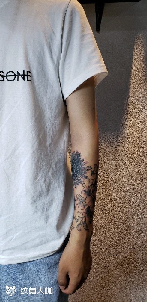 小臂素花遮盖_纹身图案手稿图片_温潇的纹身作品集