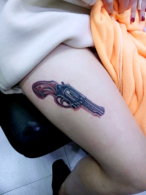 左轮_纹身图案手稿图片_女刺客tatoo/若初的纹身作品集