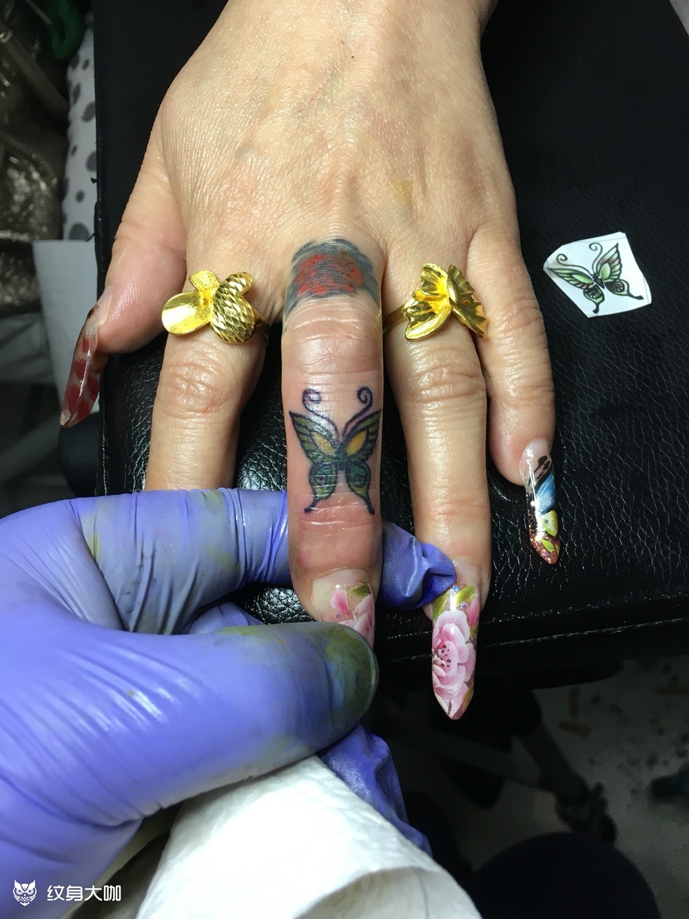手指小蝴蝶_纹身图案手稿图片_小白的纹身作品集