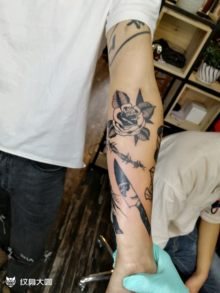 半臂暗黑拼_纹身图案手稿图片_漓上月的纹身作品集