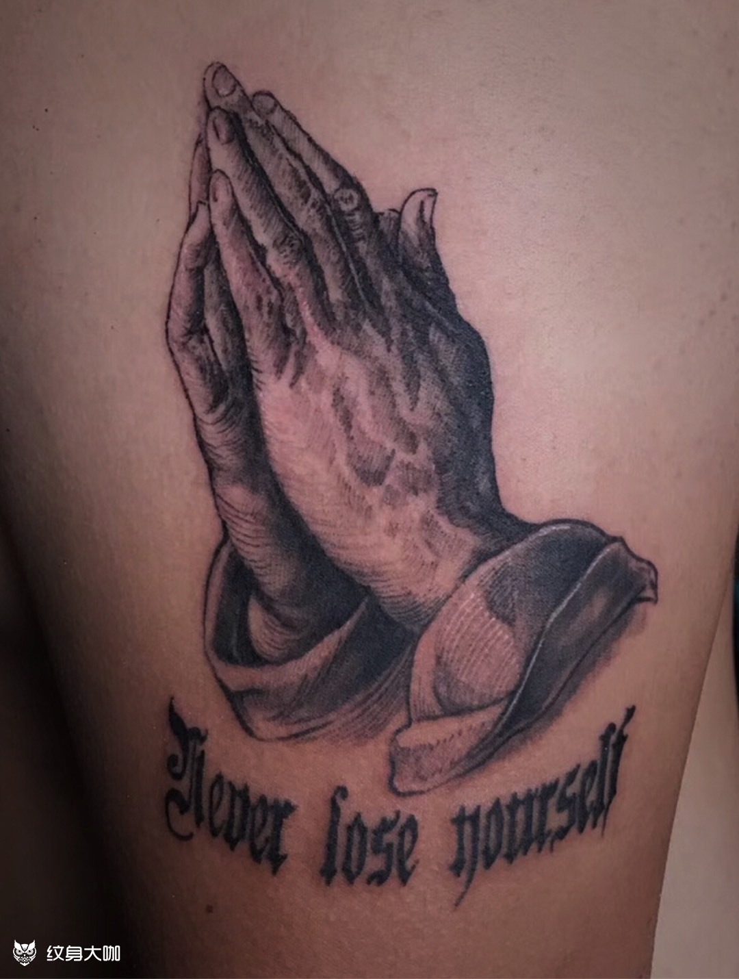 祈祷之手_纹身图案手稿图片_陈冲的纹身作品集