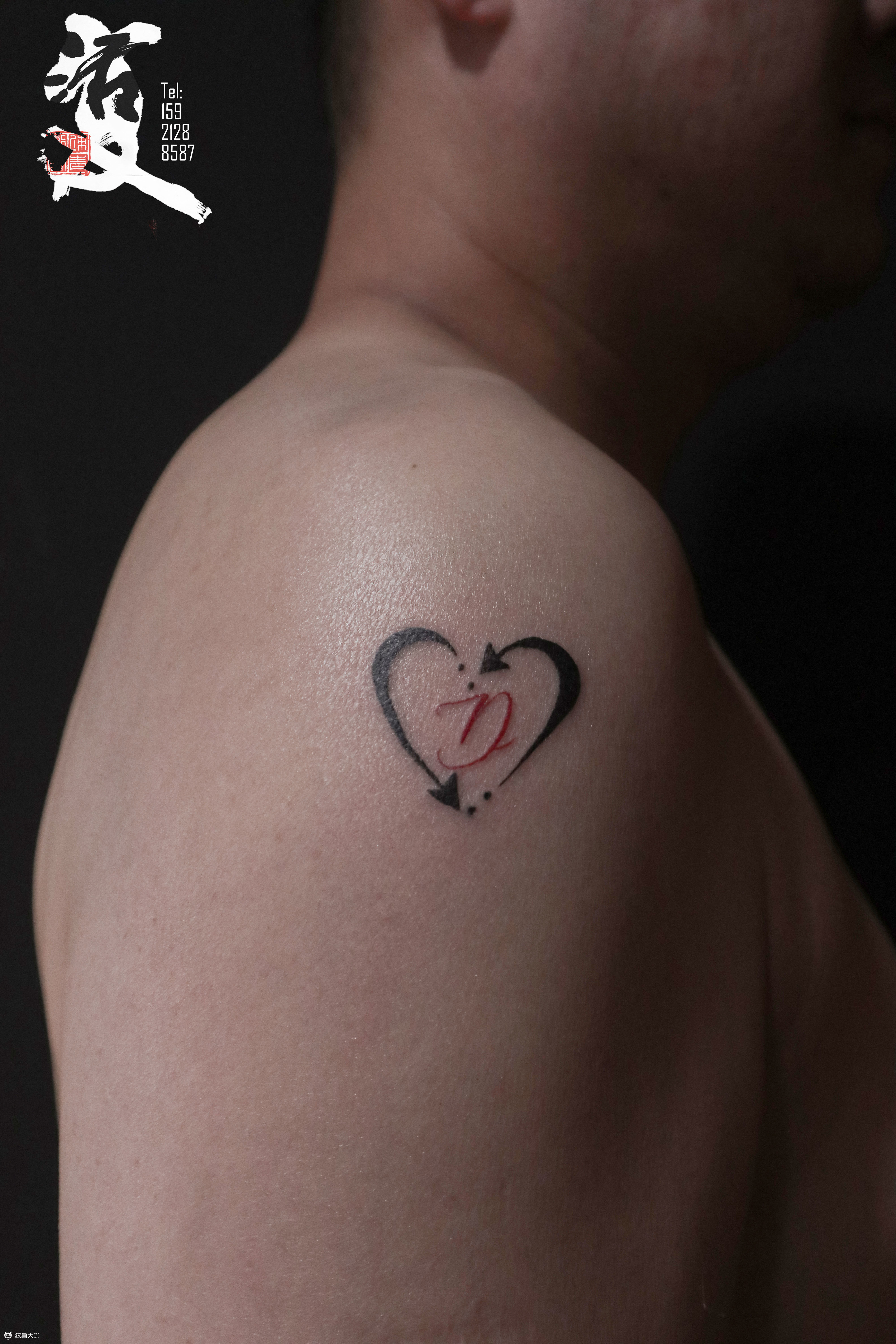 爱心情侣_纹身图案手稿图片_复活水獭酱的纹身作品集