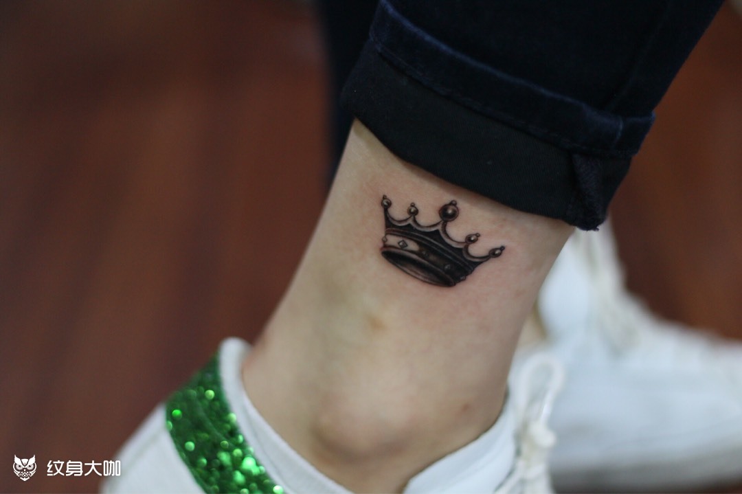 脚踝王冠95_纹身图案手稿图片_hellboy-tattoo的纹身作品集