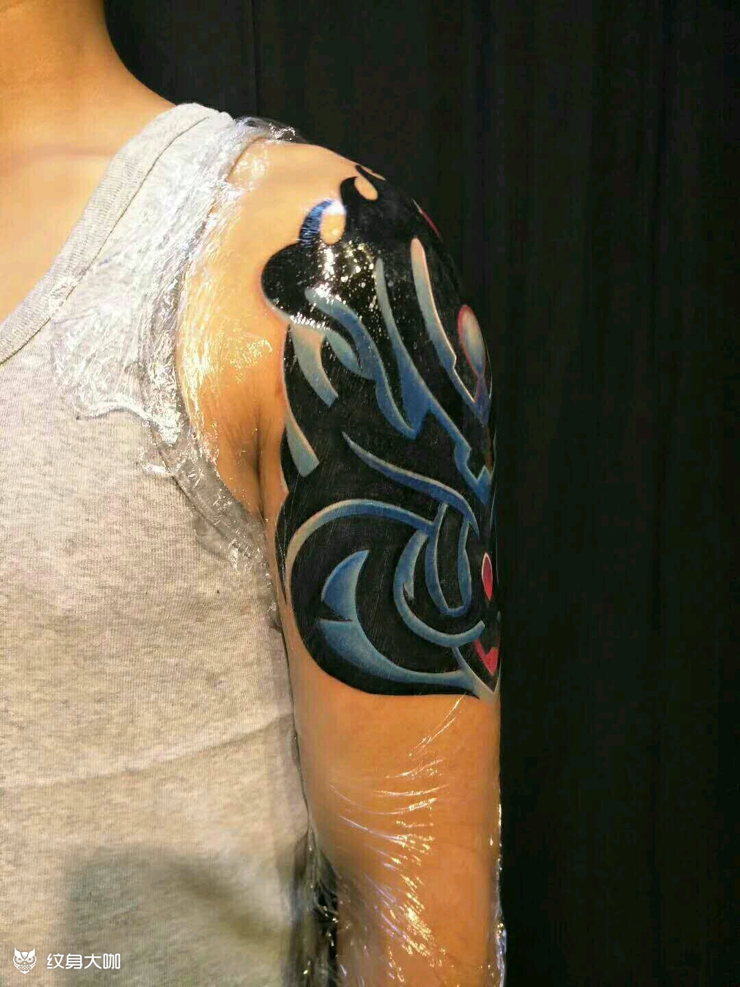 图腾遮盖老纹身