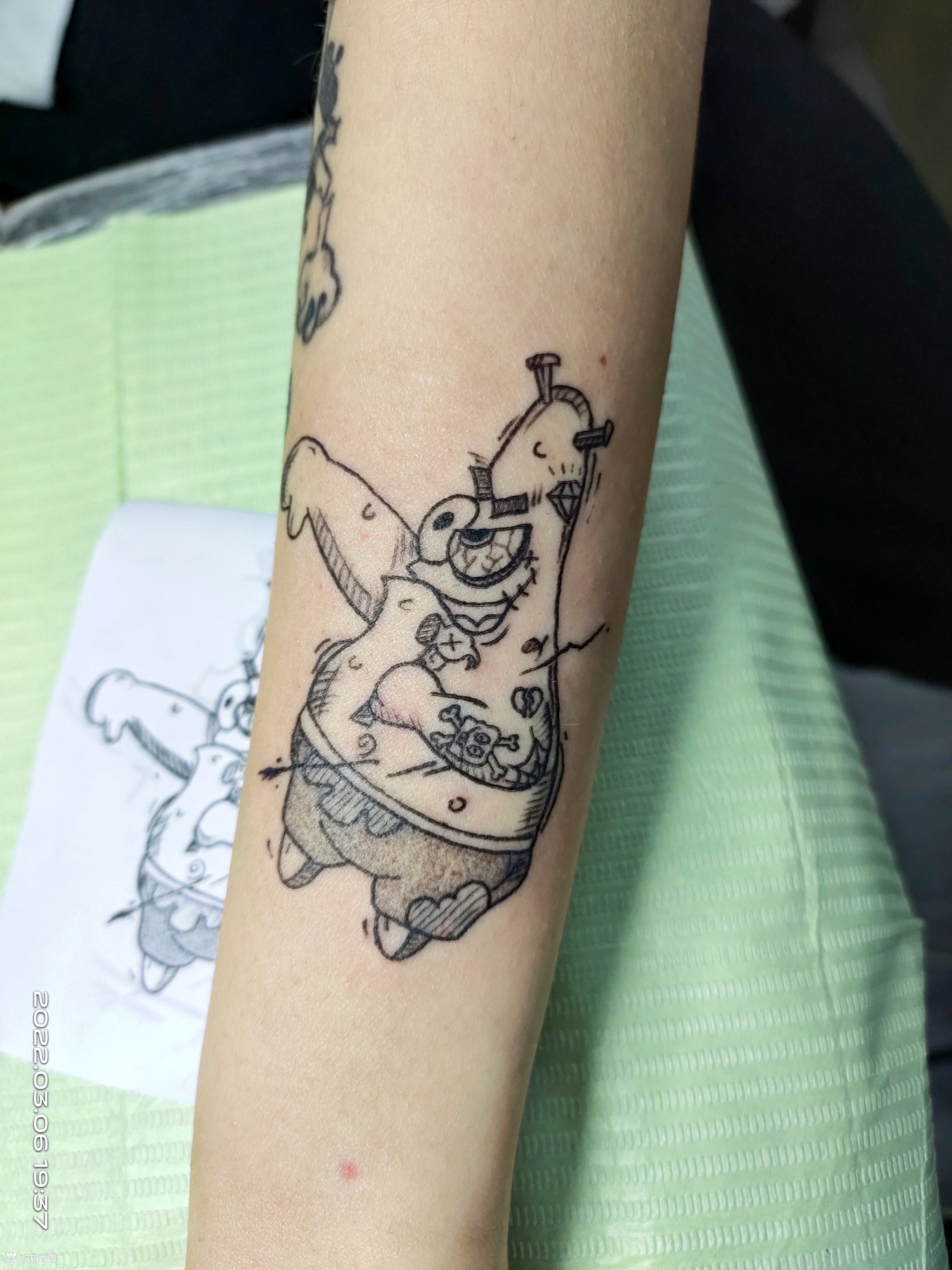 派大星_纹身图案手稿图片_蔡满菊的纹身作品集