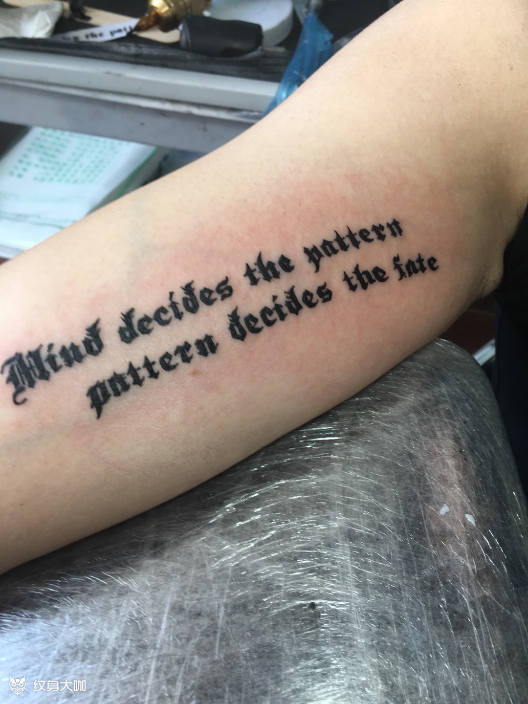 哥特字母_纹身图案手稿图片_贺少&的纹身作品集