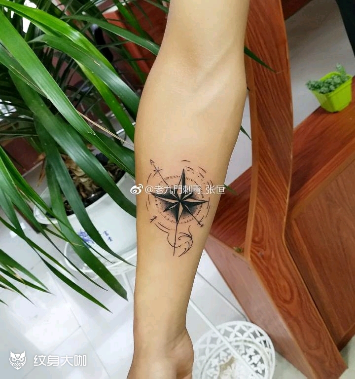 八芒星_纹身图案手稿图片_刺青师_张恒的纹身作品集