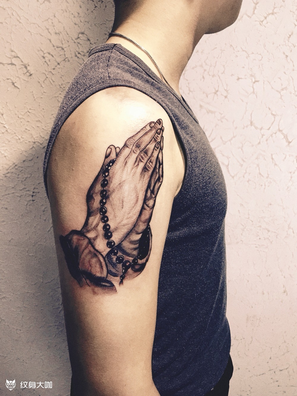 祈祷之手_纹身图案手稿图片_红与黑喵喵的纹身作品集