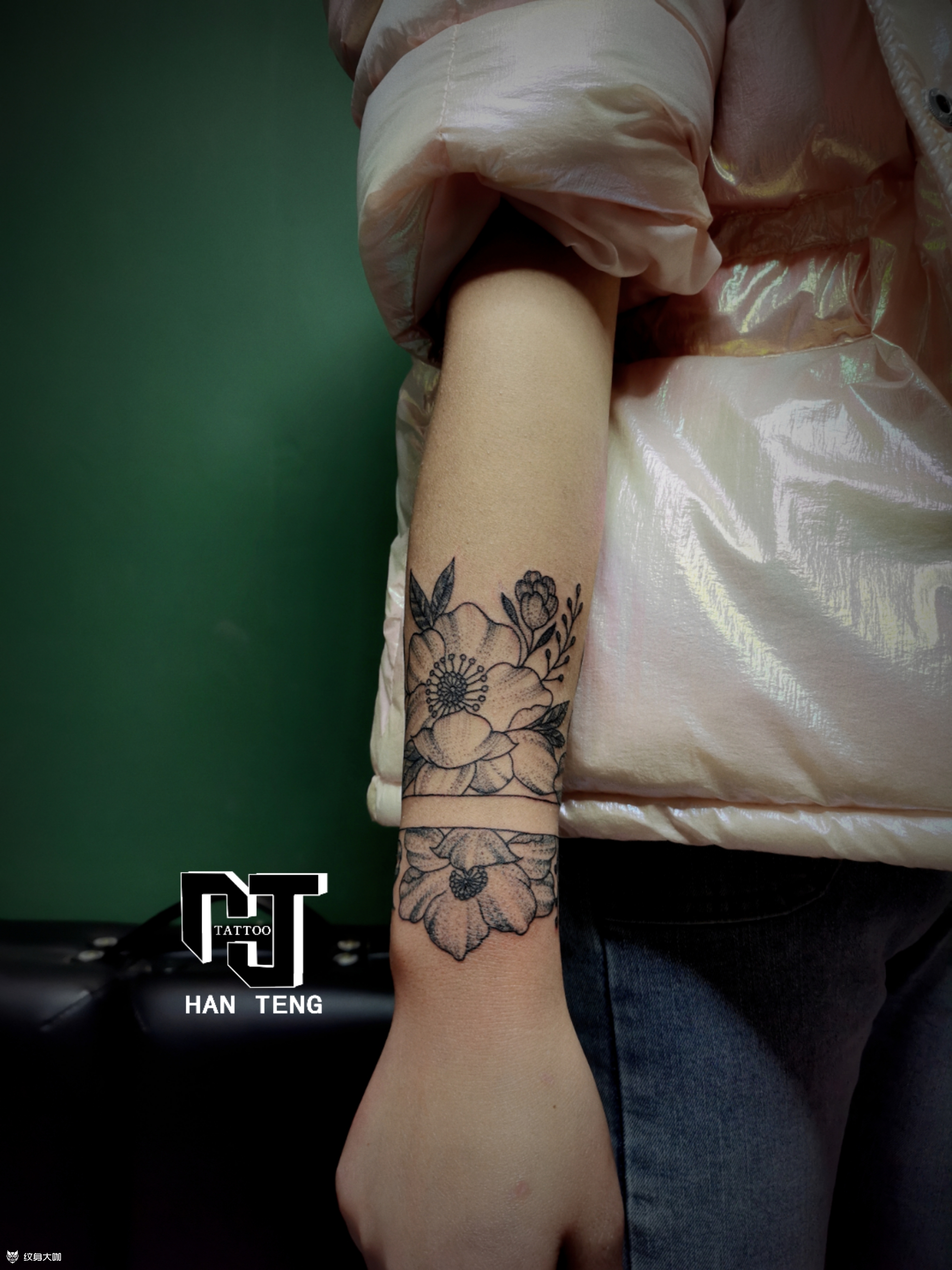 素花臂环_纹身图案手稿图片_甘谷瀚腾的纹身作品集