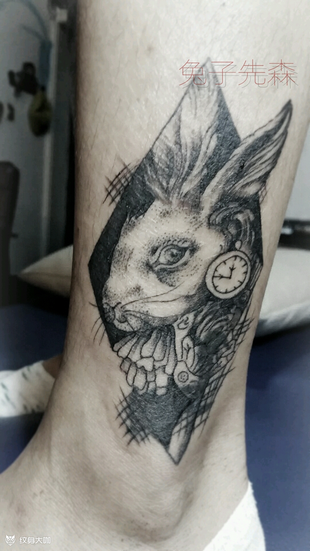 兔子先生_纹身图案手稿图片_虎刺堂 李婋的纹身作品集
