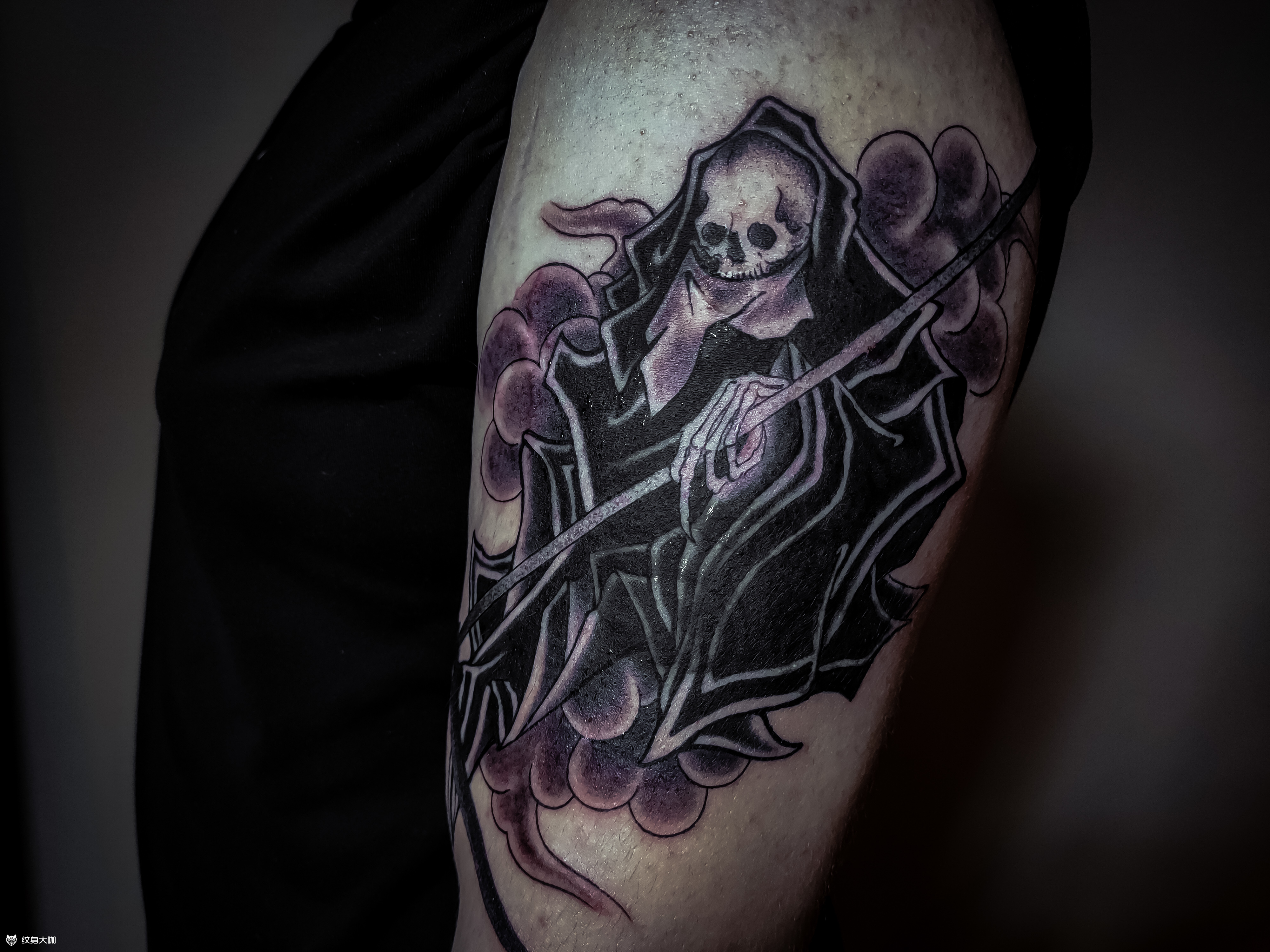 大臂遮盖死神