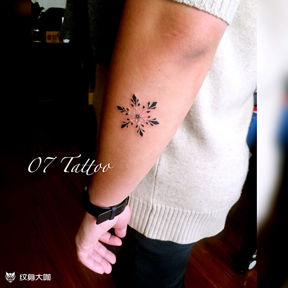 雪花_纹身图案手稿图片_老零的纹身作品集