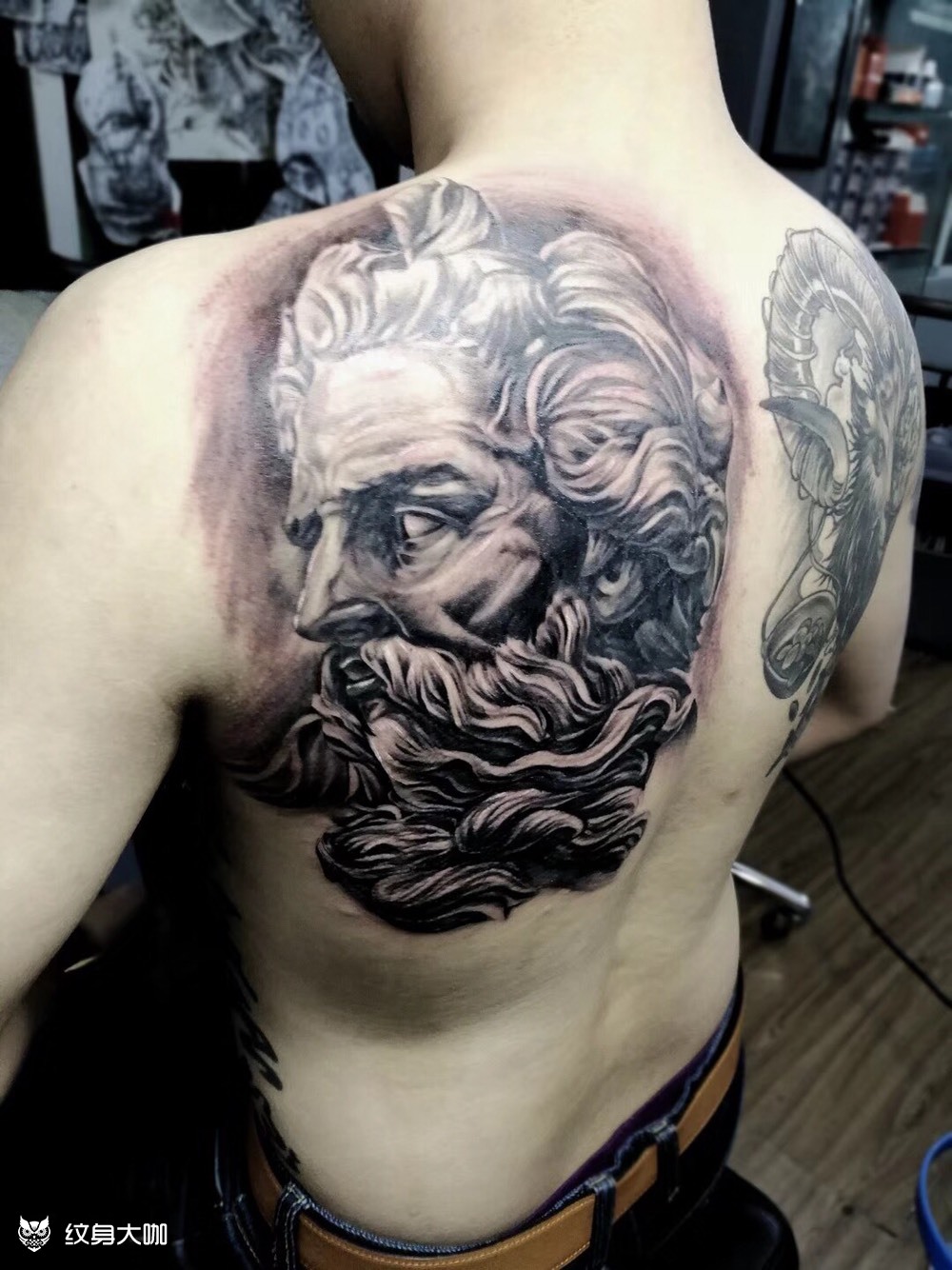 宙斯_纹身图案手稿图片_陈新的纹身作品集