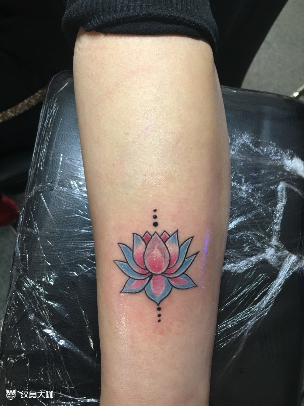 荷花_纹身图案手稿图片_曲袁的纹身作品集