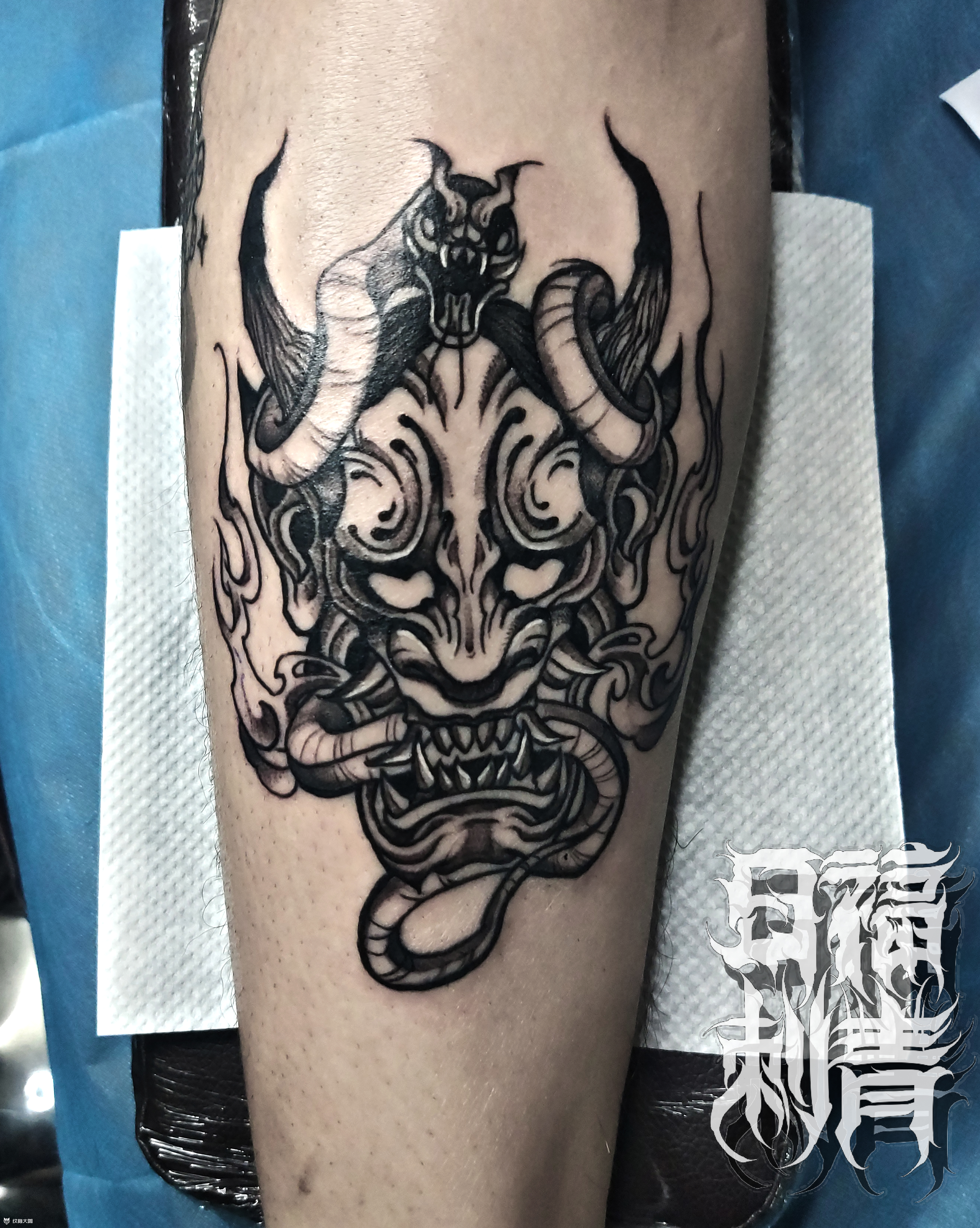 般若与蛇_纹身图案手稿图片_日福·贤的纹身作品集