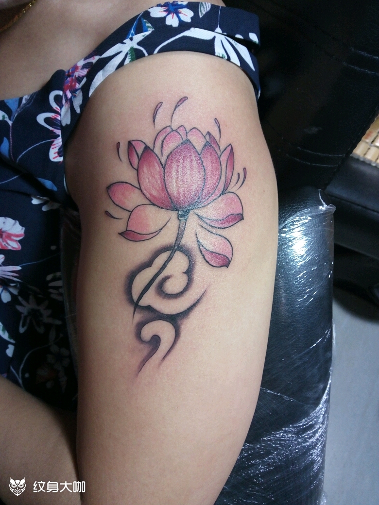荷花_纹身图案手稿图片_苗龙的纹身作品集