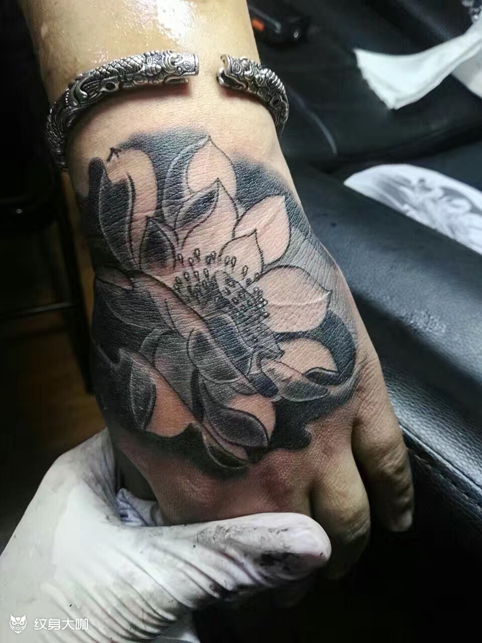莲花遮盖_纹身图案手稿图片_锦衣卫的纹身作品集