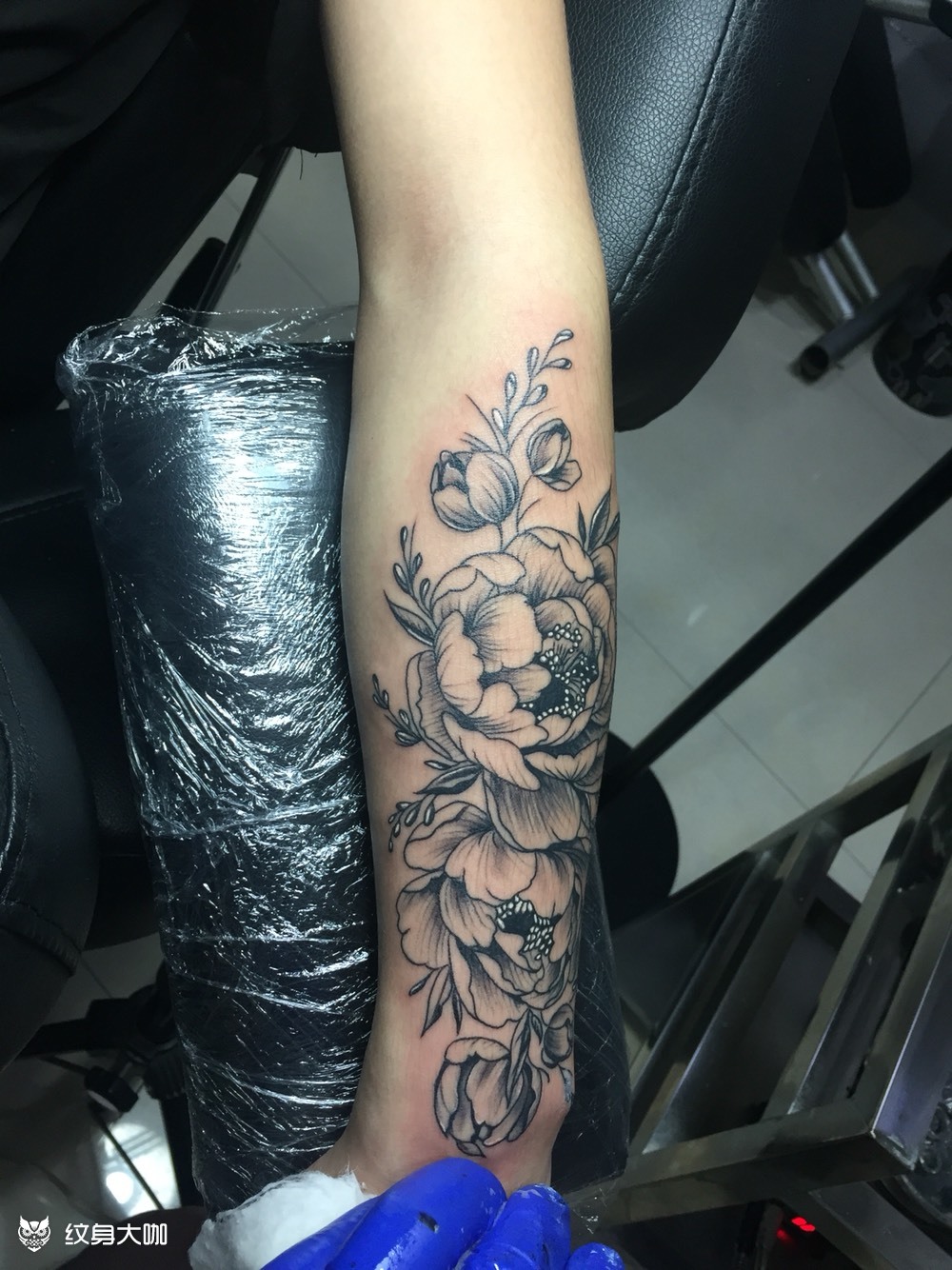 小手臂素花_纹身图案手稿图片_彭毅的纹身作品集