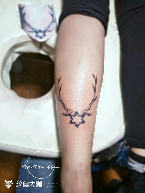 鹿角六芒星_纹身图案手稿图片_李昭仪的纹身作品集