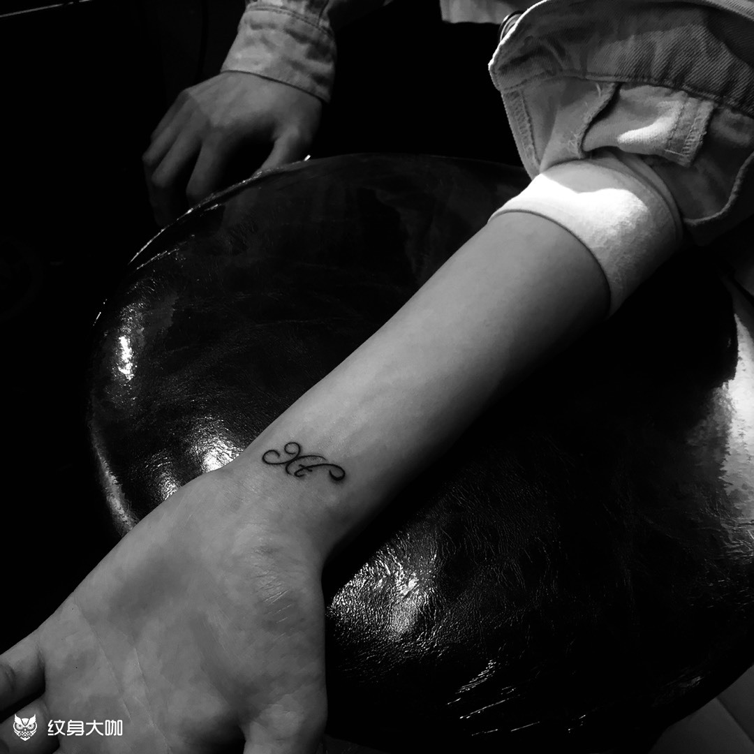 小清新_纹身图案手稿图片_horishi黑狗的纹身作品集