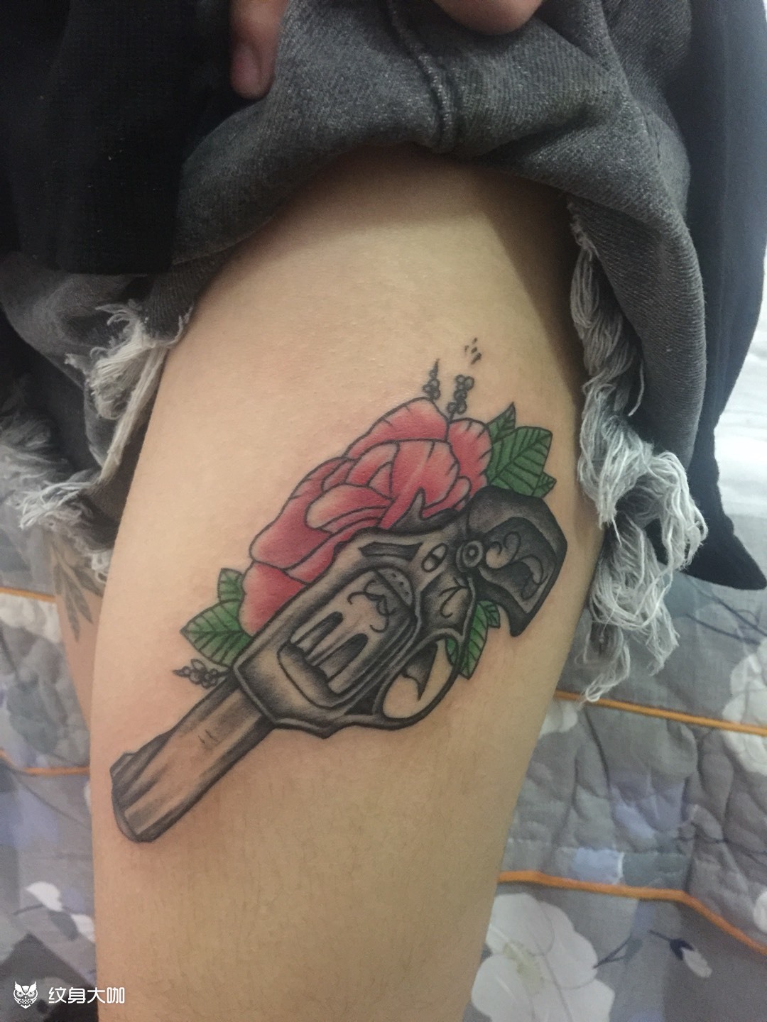 枪花_纹身图案手稿图片_纹刺堂的纹身作品集