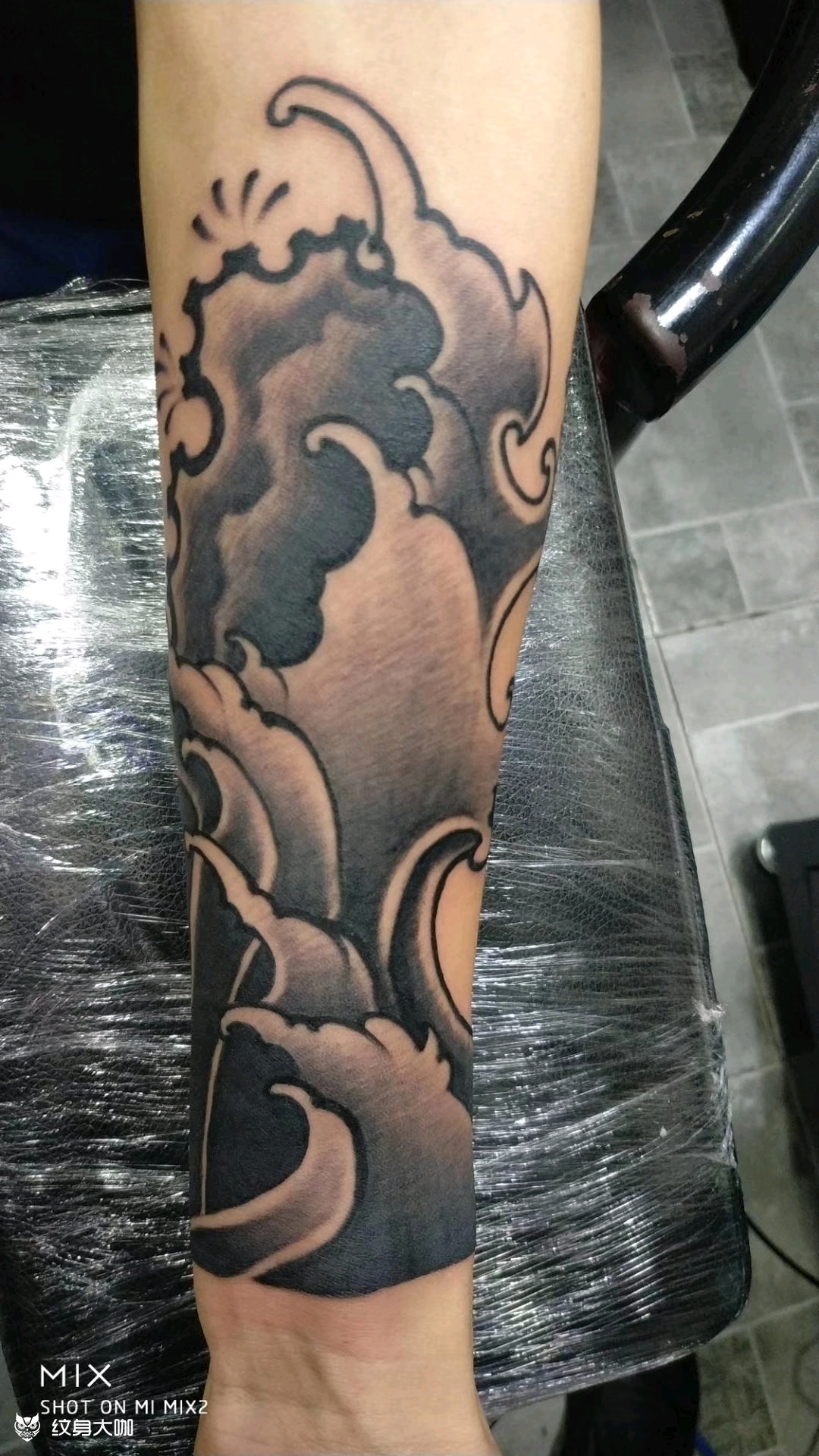 小臂浪花_纹身图案手稿图片_铜仁鬼手刺青的纹身作品集