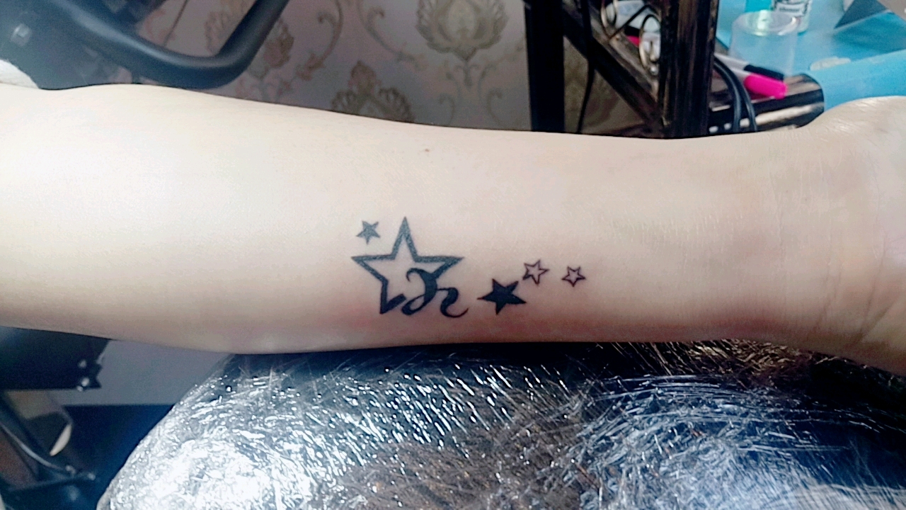 小星星_纹身图案手稿图片_叶梓的纹身作品集