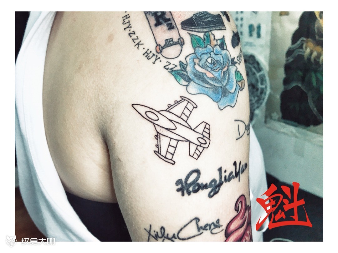 小飞机_纹身图案手稿图片_饶琦的纹身作品集