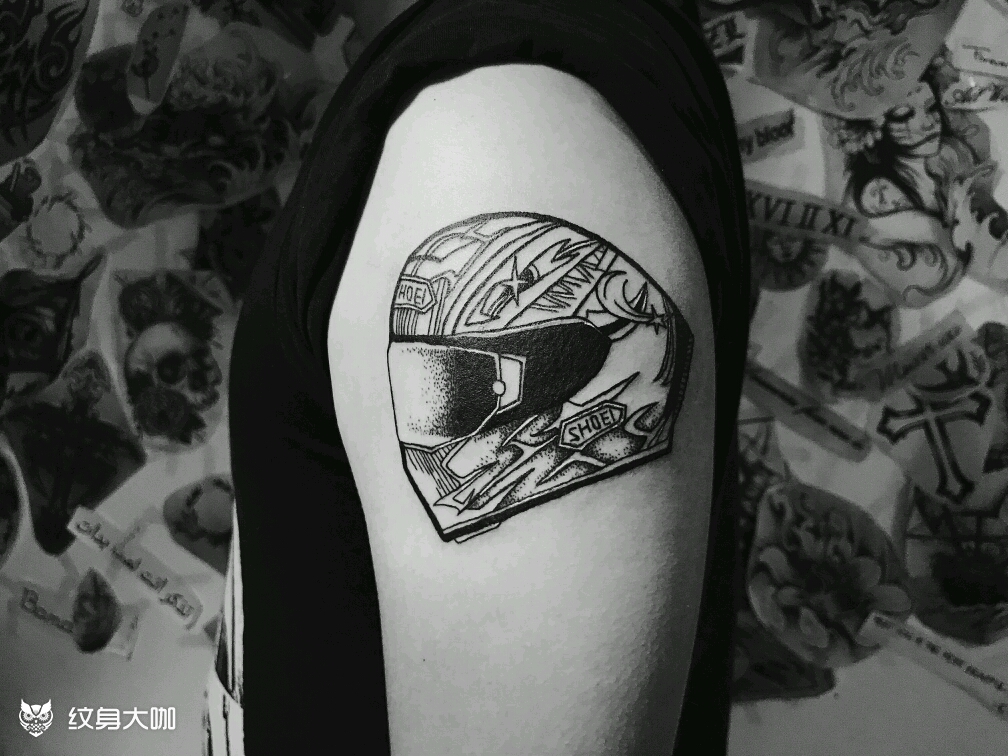机车头盔_纹身图案手稿图片_lisa的纹身作品集