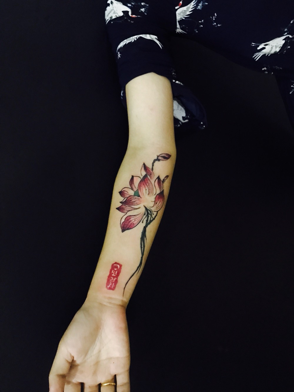 莲花_纹身图案手稿图片_绣女的纹身作品集