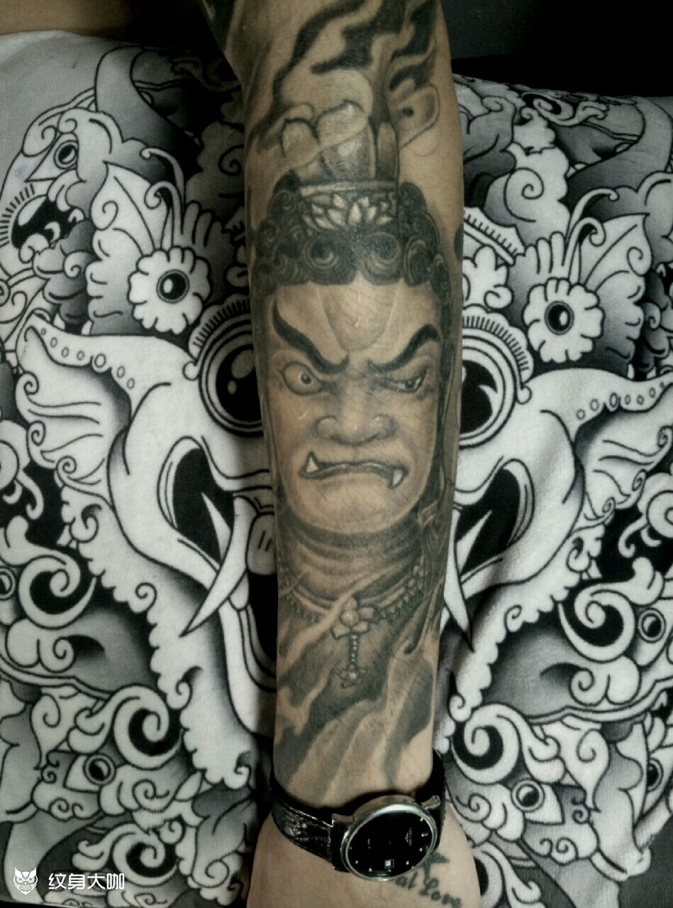 包小臂不动明王_纹身图案手稿图片_烈焰纹刺的纹身作品集