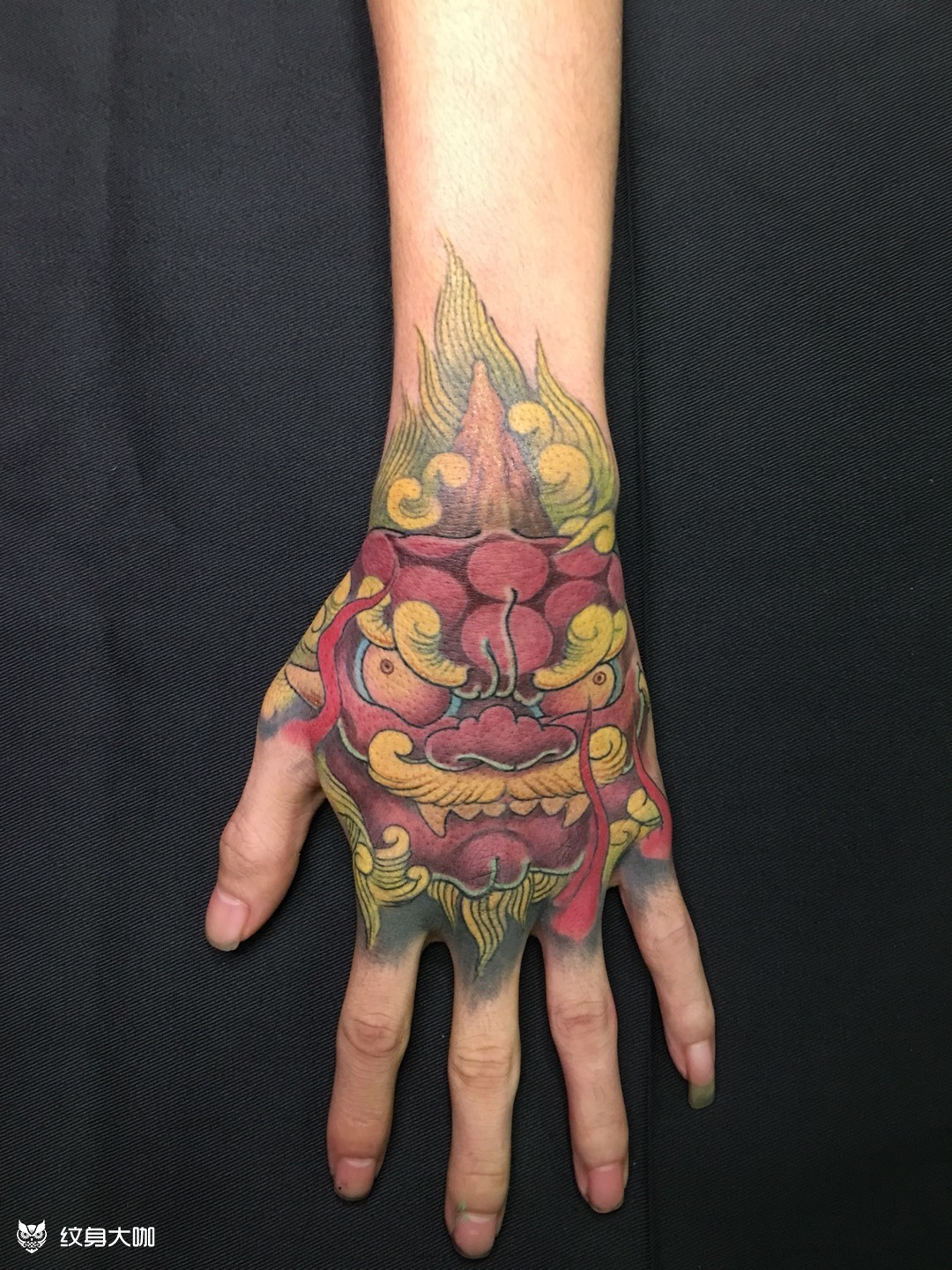 手背唐狮子_纹身图案手稿图片_田林的纹身作品集