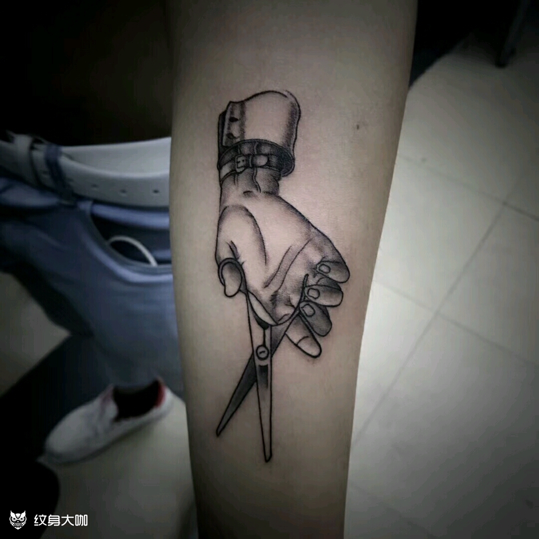 剪刀手_纹身图案手稿图片_王雪雷的纹身作品集