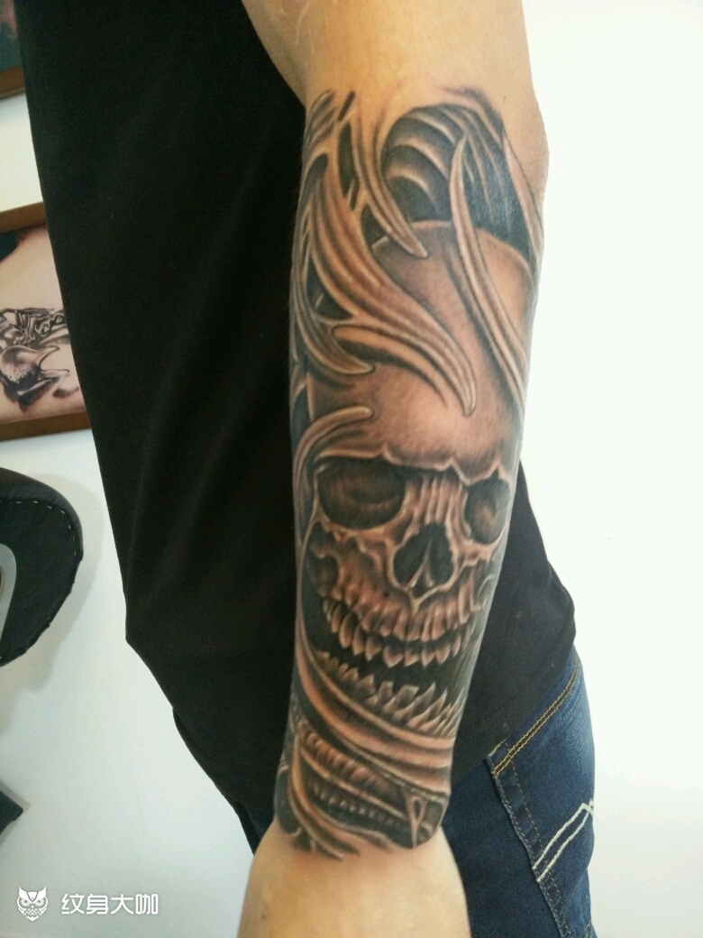 小臂骷髅_纹身图案手稿图片_@男姐的纹身作品集