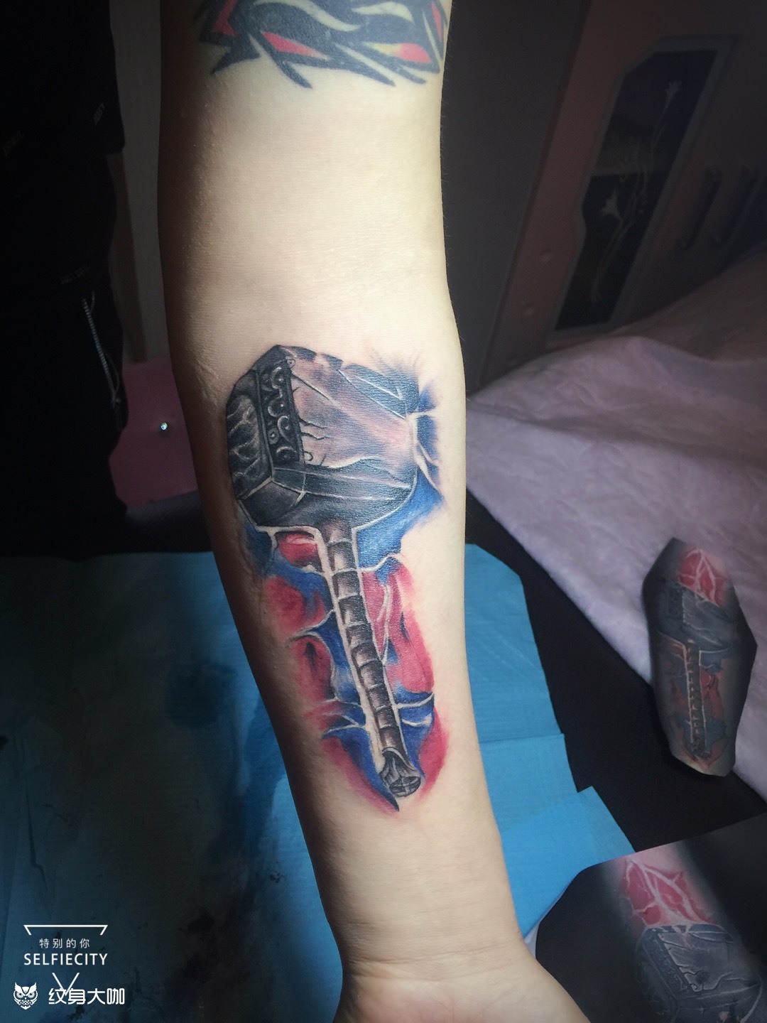 锤子_纹身图案手稿图片_近墨者的纹身作品集