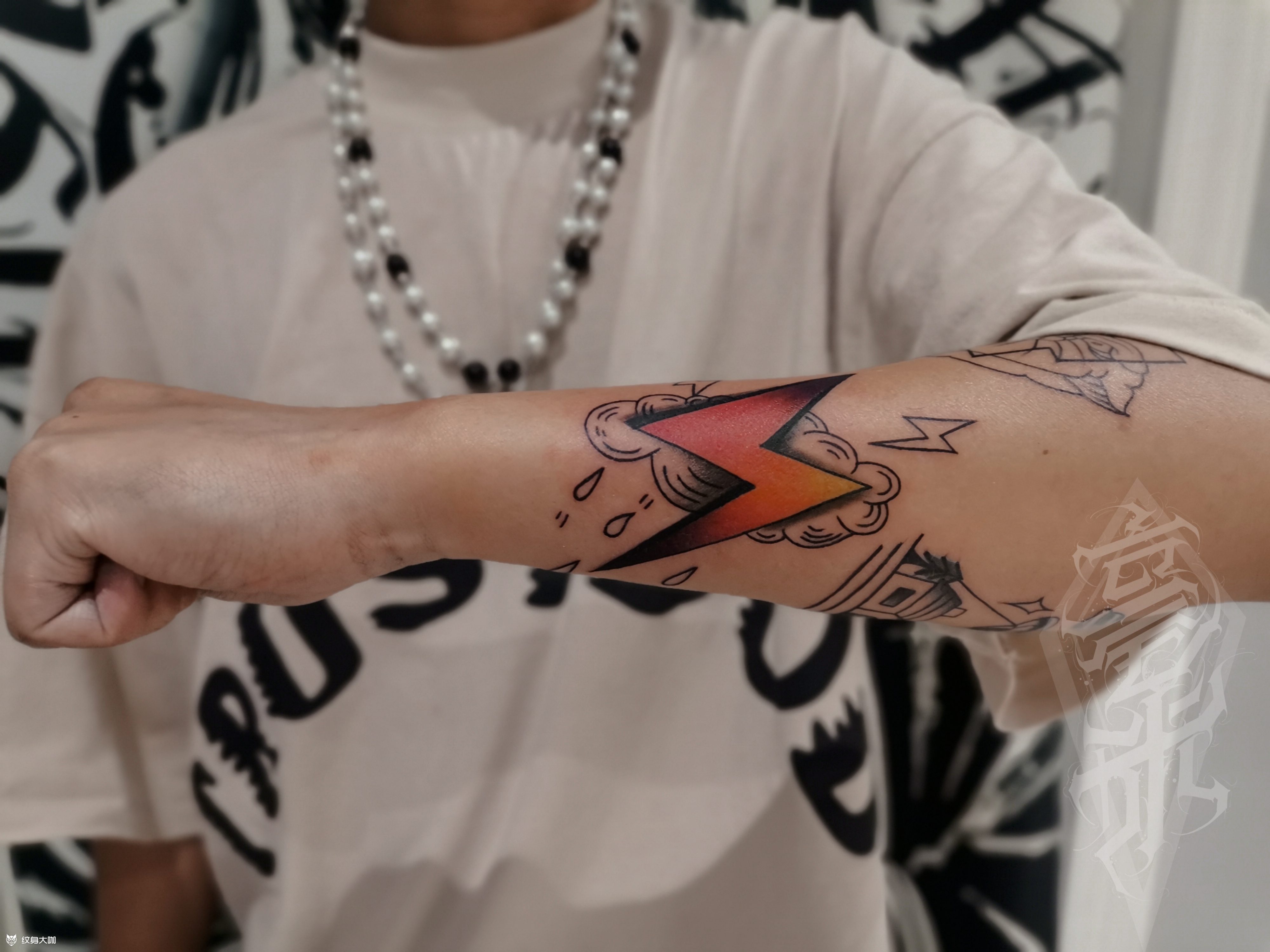 闪电school_纹身图案手稿图片_ming的纹身作品集