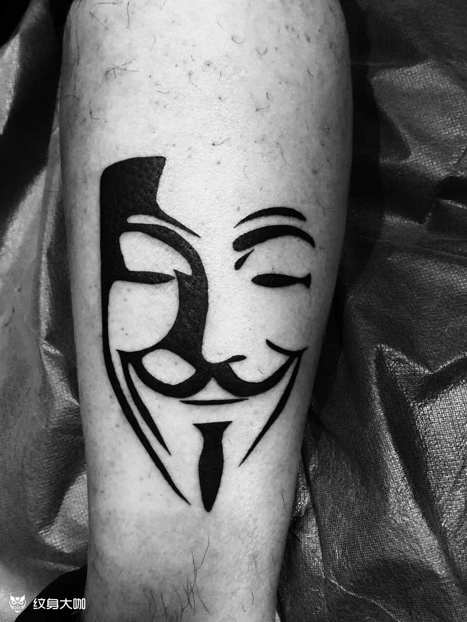小腿外侧v字仇杀队_纹身图案手稿图片_赵毅的纹身作品集