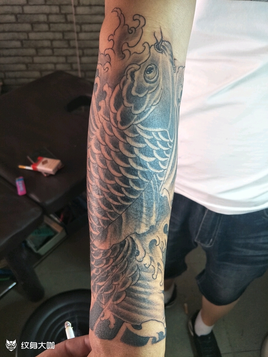 小臂鱼_纹身图案手稿图片_t-attoo75大飞的纹身作品集