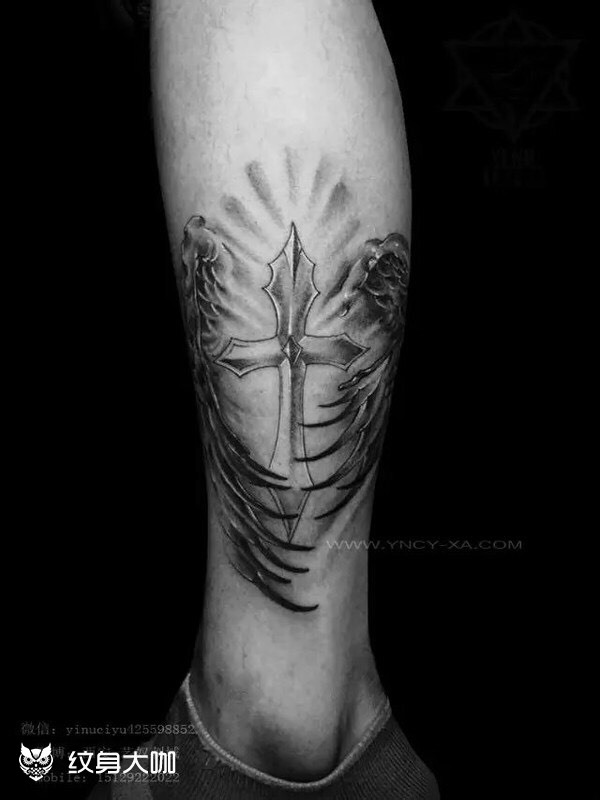 原创十字架纹身