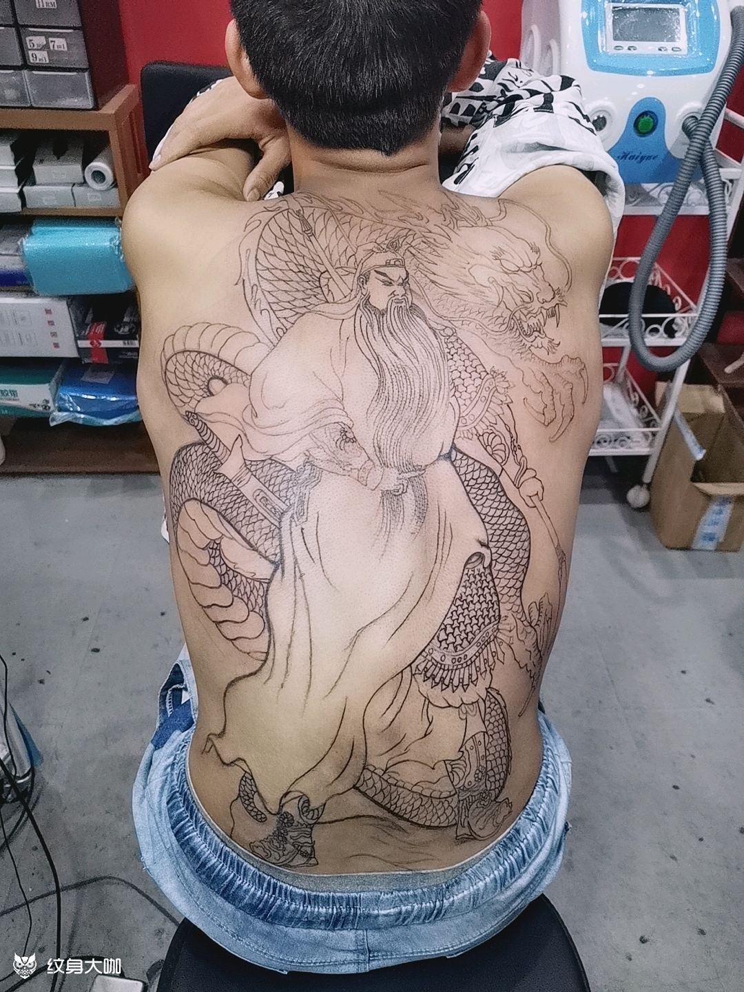 满背关公线条_纹身图案手稿图片_顶针的纹身作品集