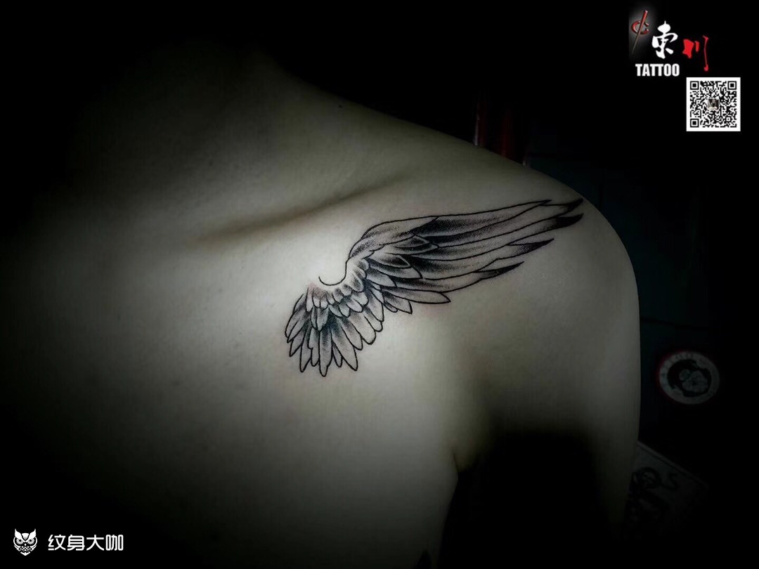 boun翅膀纹身图片