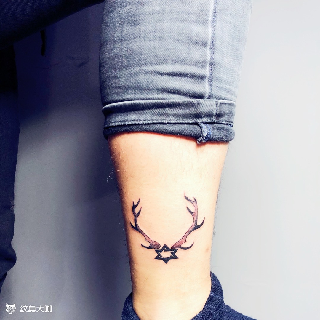鹿角六芒星_纹身图案手稿图片_墨阁的纹身作品集