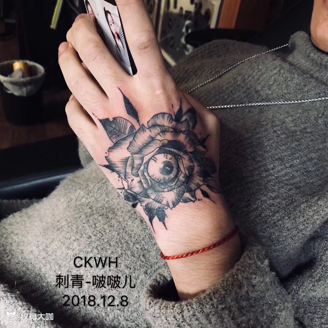 手背花_纹身图案手稿图片_啵啵儿的纹身作品集