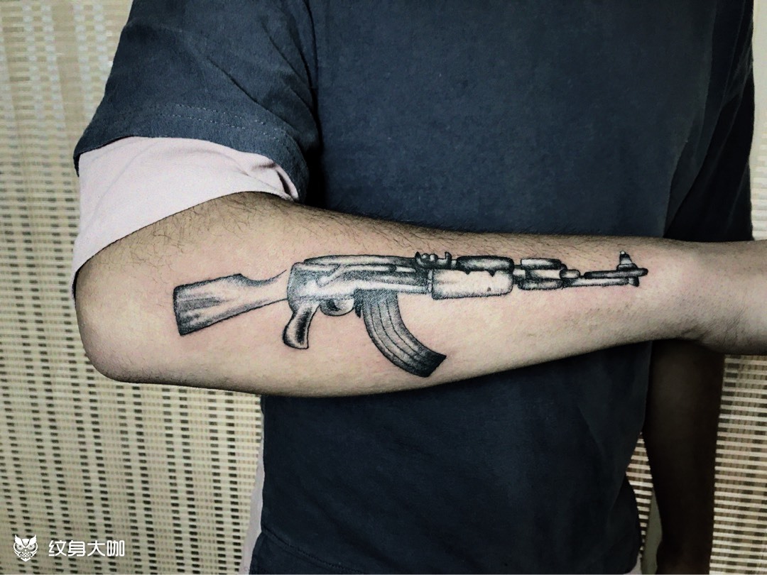 枪纹身手稿素材图片