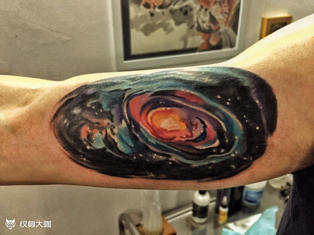 大臂宇宙星空_纹身图案手稿图片_廿一的纹身作品集