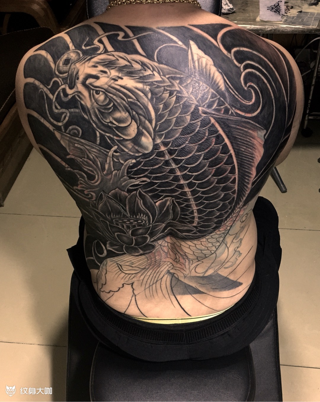 今日工作满背遮盖未完成_纹身图案手稿图片_花刺的纹身作品集