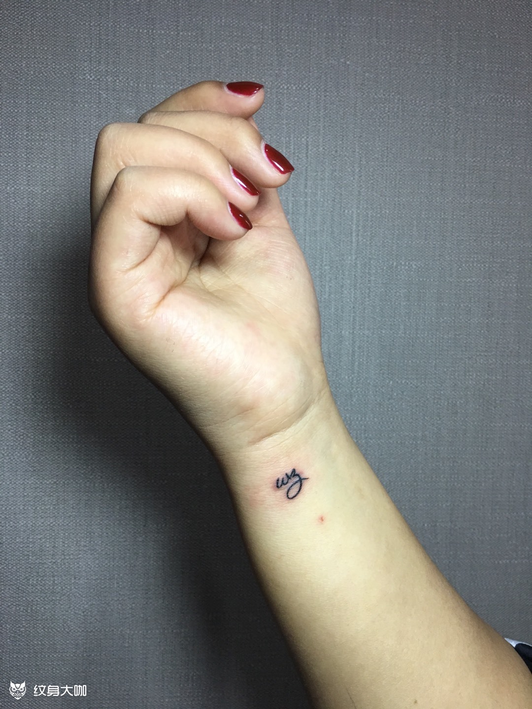 手腕小清新_纹身图案手稿图片_李胜的纹身作品集