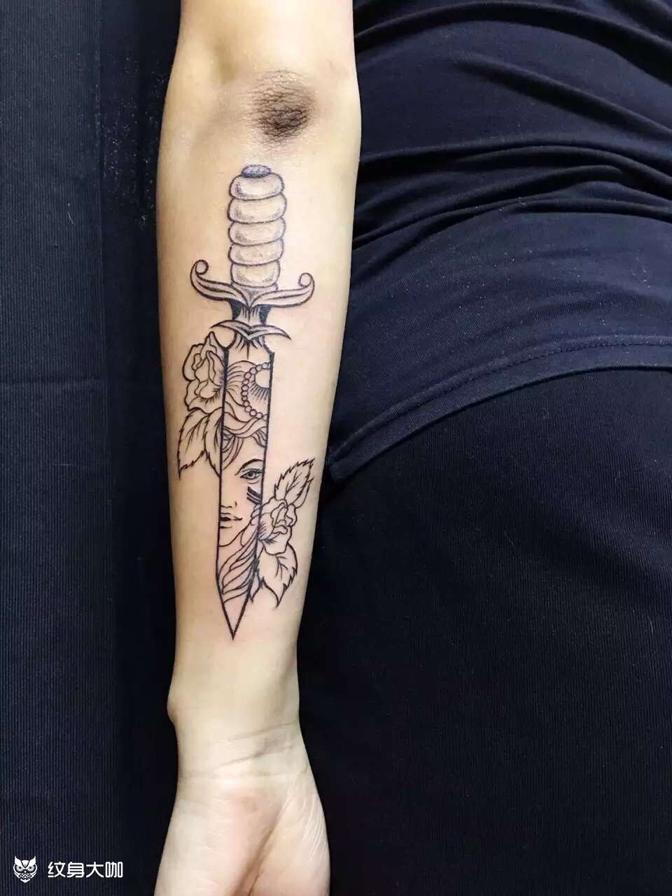 school匕首_纹身图案手稿图片_鲸·刺青whaletatto的纹身作品集